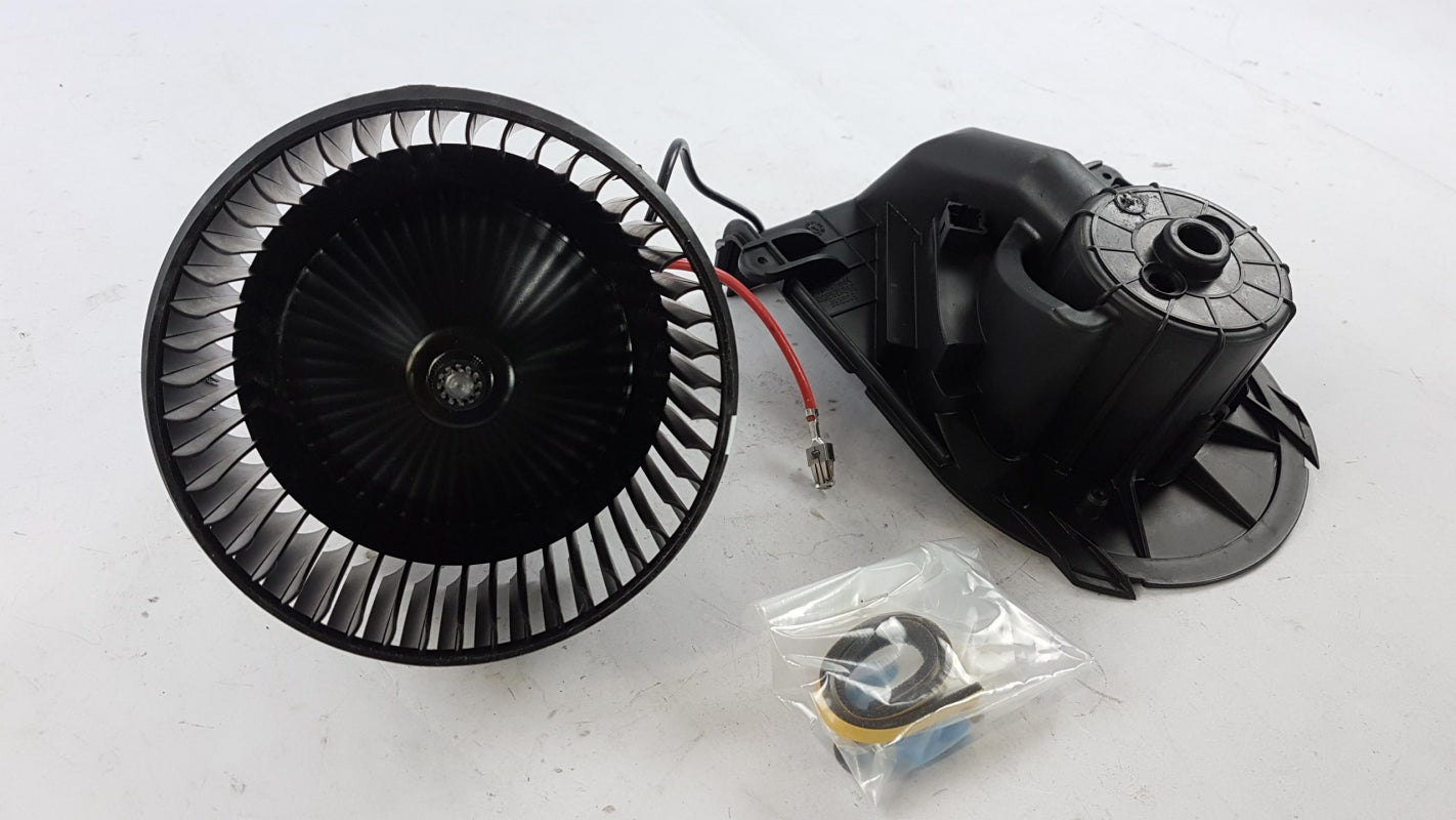 Original PEUGEOT 807 CITROEN C8 Innenraumgebläse Elektromotor 6441T9