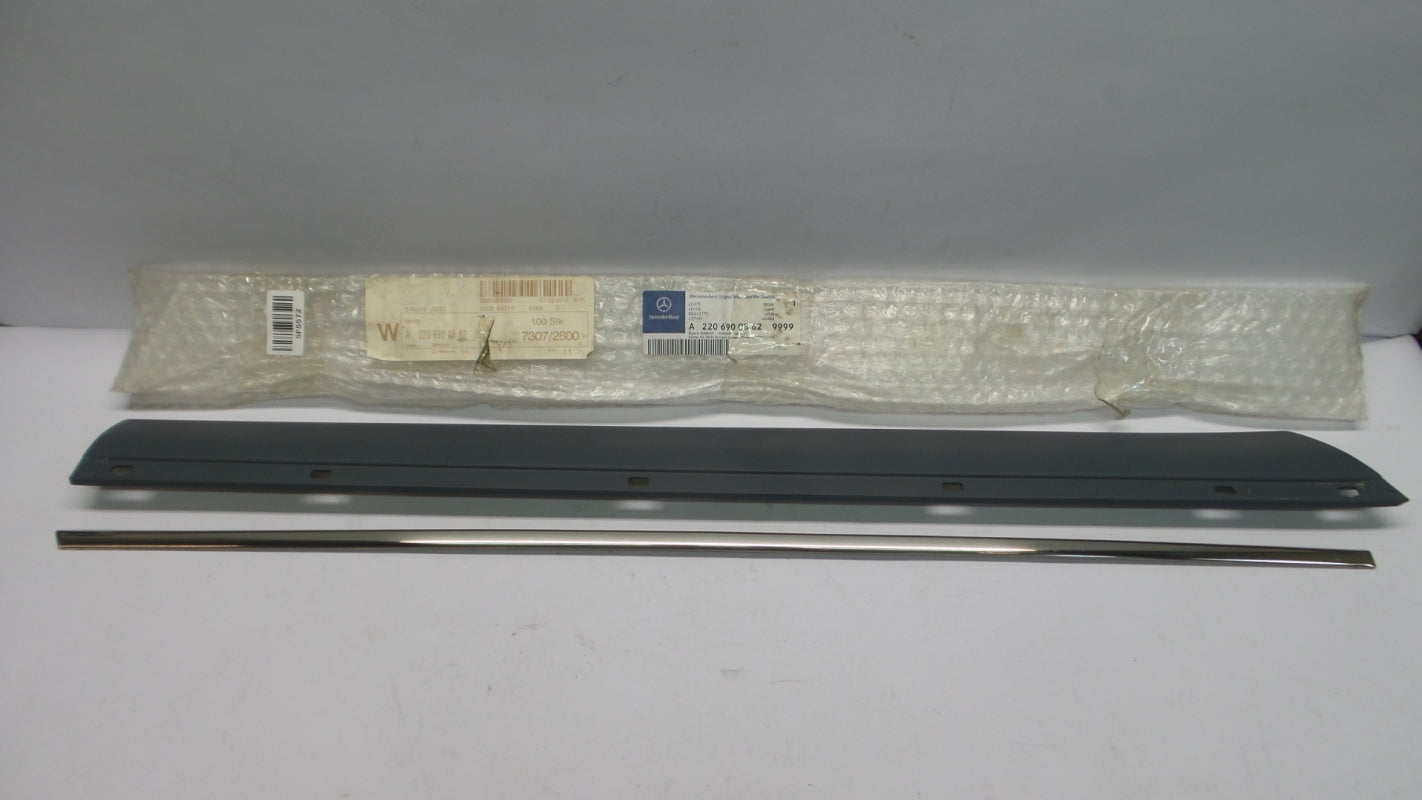 Original MERCEDES-BENZ W220 door trim strip rear right A22069008629999