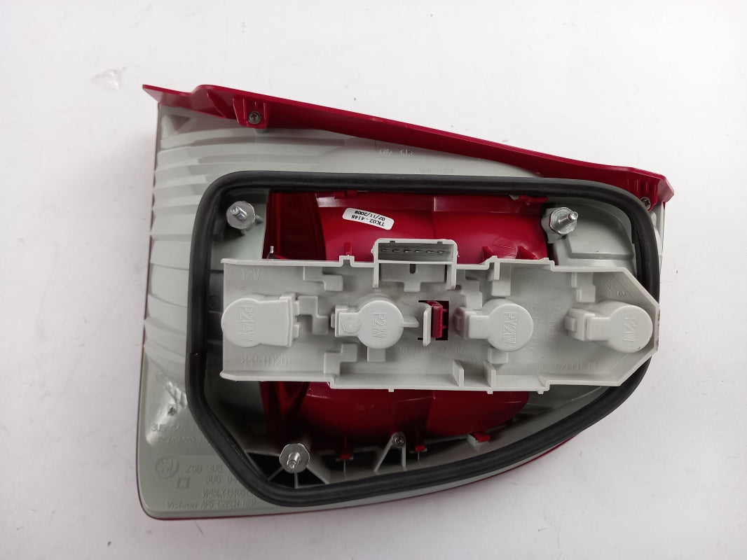 Original OE Volkswagen Heckleuchte 3U5945111