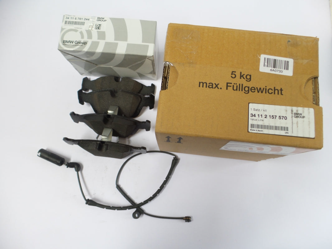 Original BMW 3' E46 Bremsbeläge mit Bremsbelagfühler vorne 34112157570