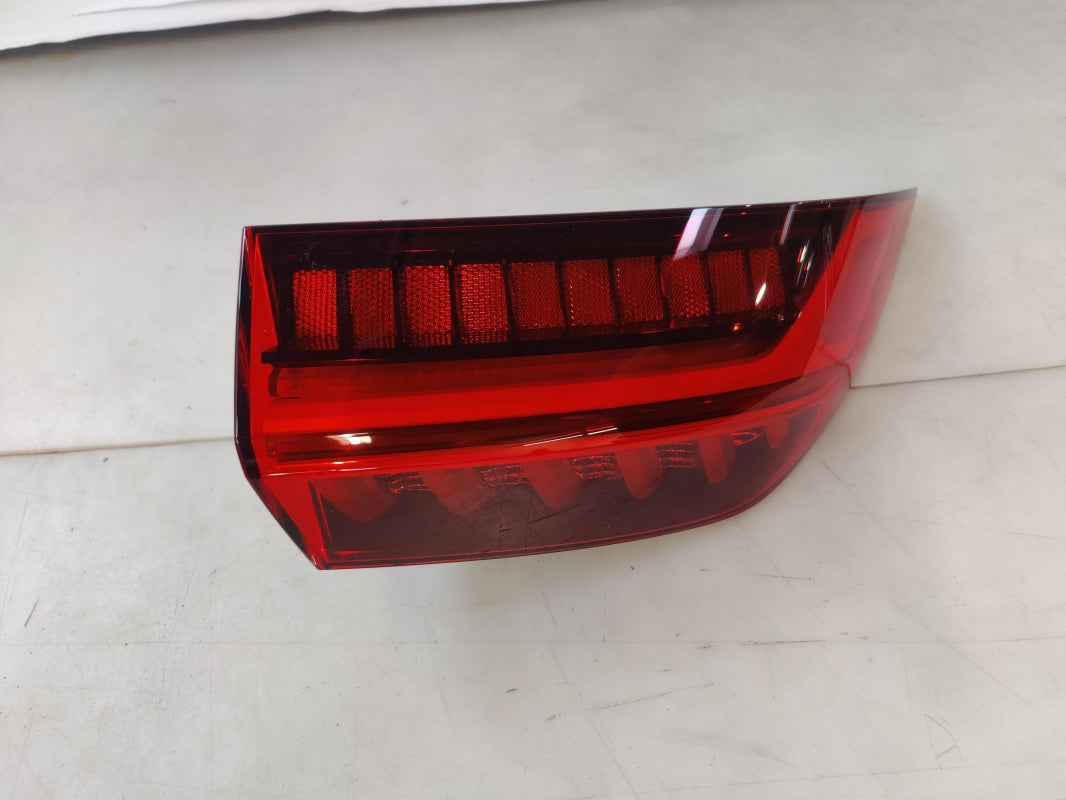 Original AUDI A7 LED Heckleuchte links 4K8945069