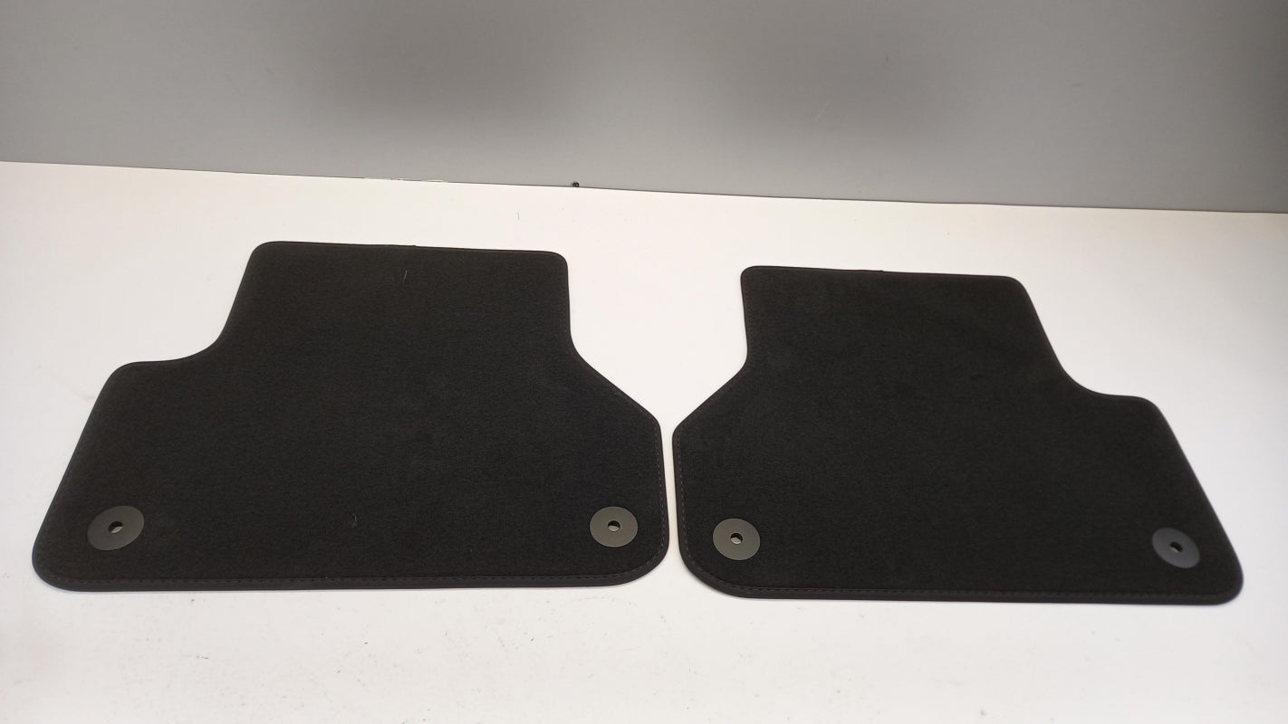 Original OE Volkswagen Fußmattensatz 8W0864450BQA5
