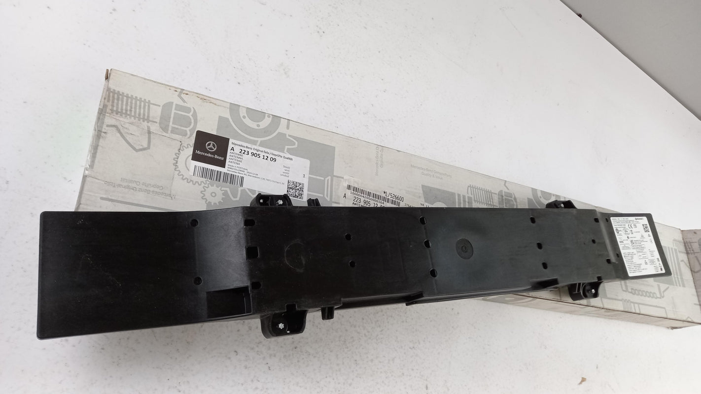 Original MERCEDES-BENZ W223 Verstärker A2239051209