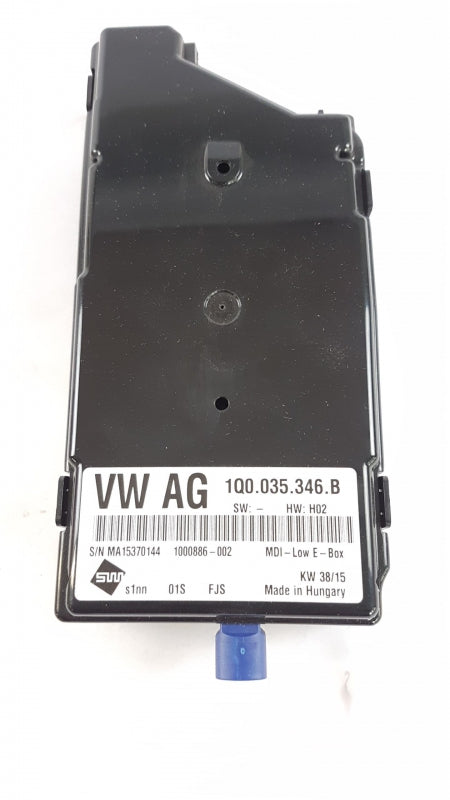 Original OE Volkswagen USB/AUX Buchse 1Q0035346B