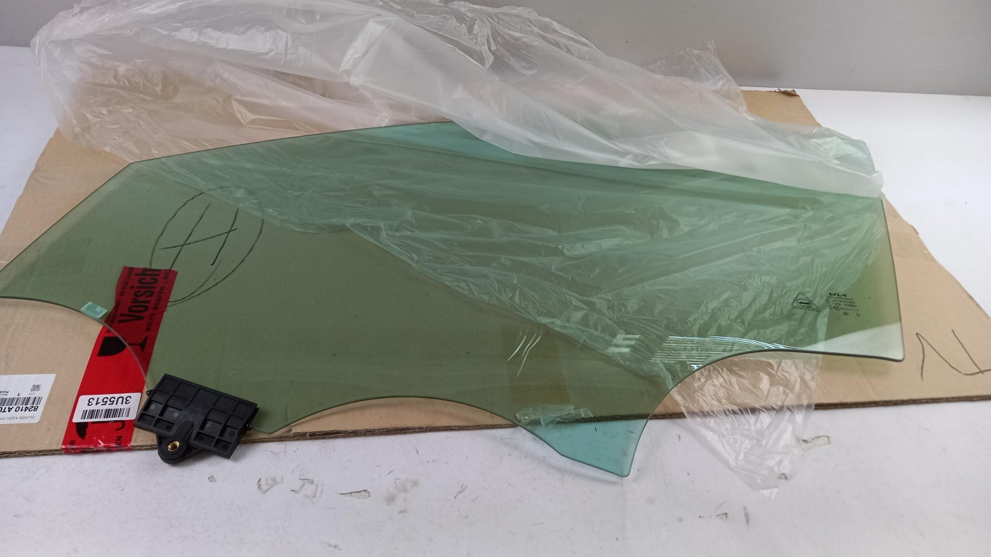 Original OE HYUNDAI/KIA 82410AT020