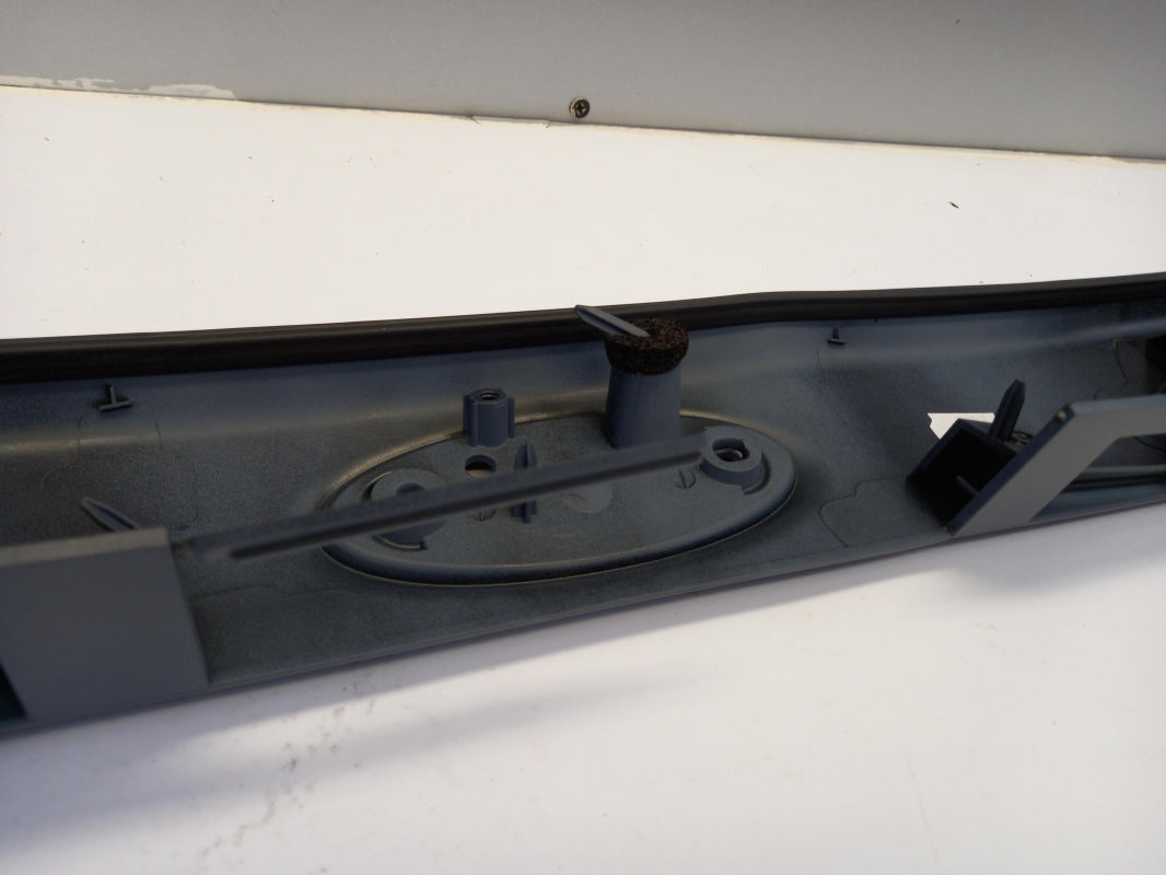 Original FORD Kuga CBS 16-20 Heckklappenverkleidung 2067672