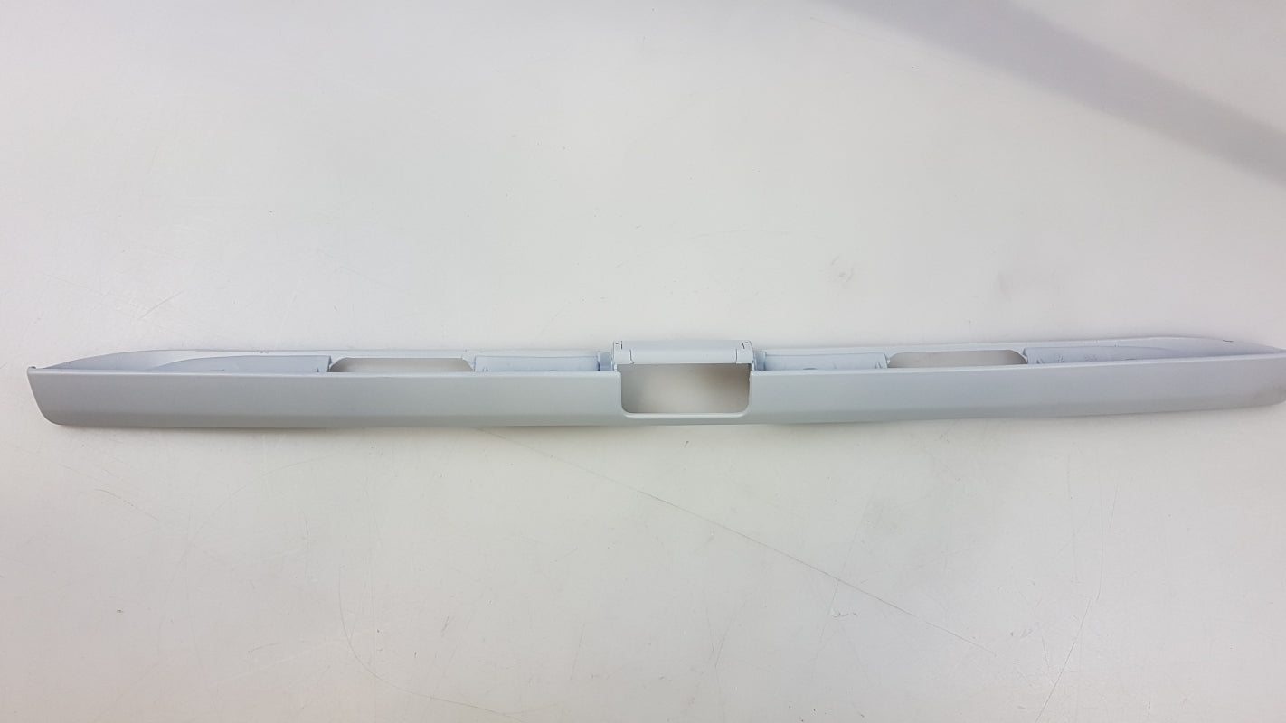 Original OE Volkswagen Heckklappengriff 6K5827577GRU