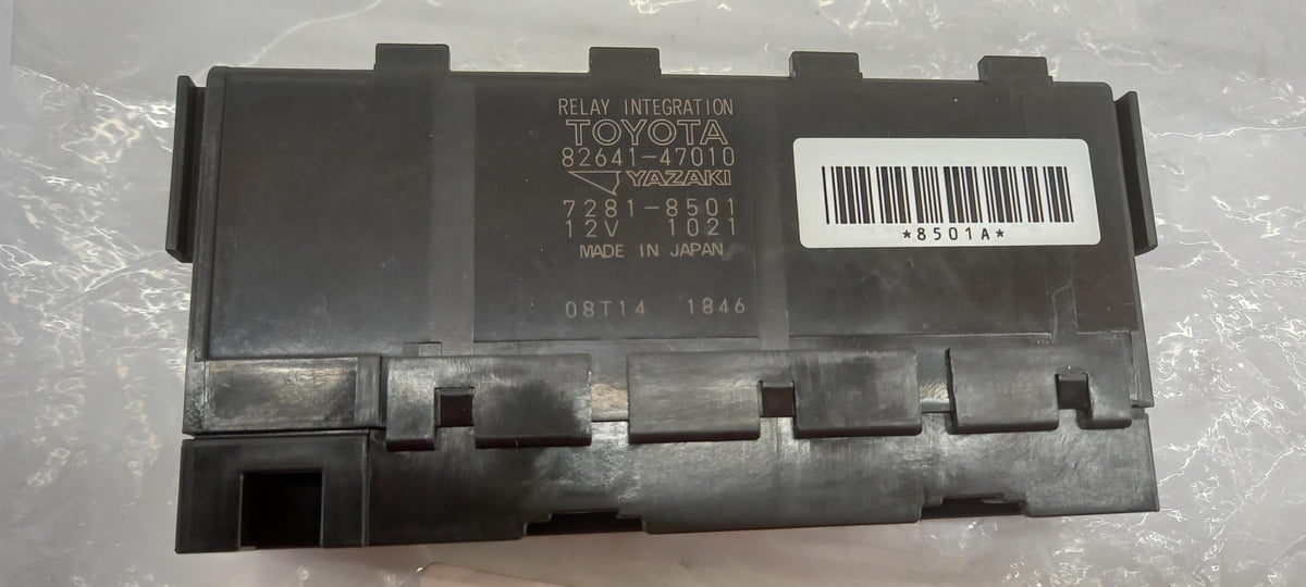 Original OE TOYOTA Relais 8264147010