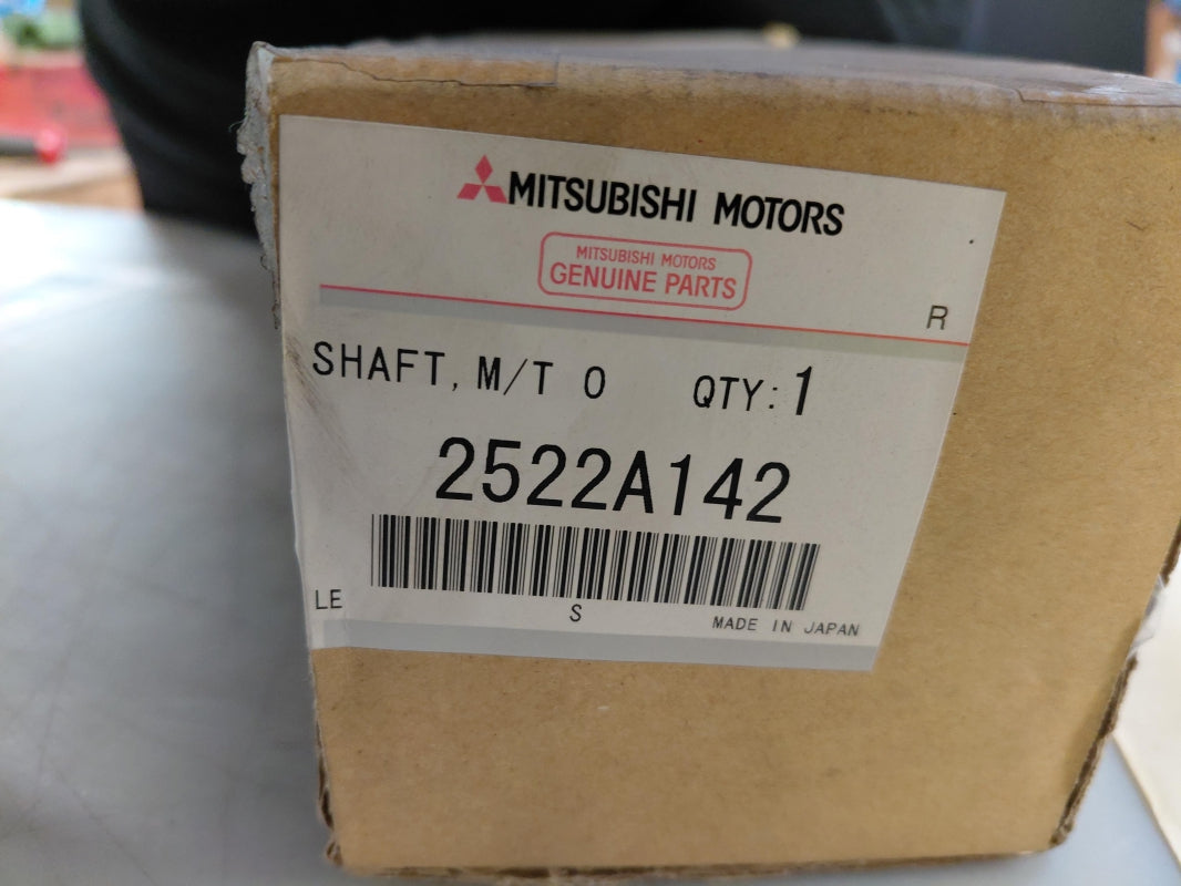 Original OE MITSUBISHI Schaltgetriebe Hauptwelle 2522A142