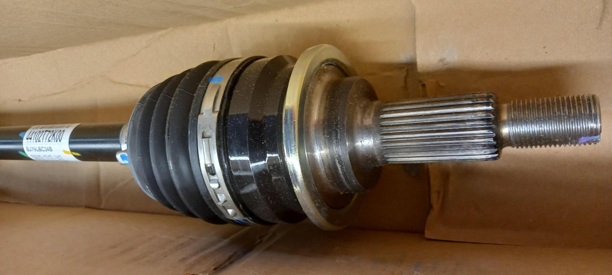 Original OE SUZUKI Antriebswelle 4410272K00000