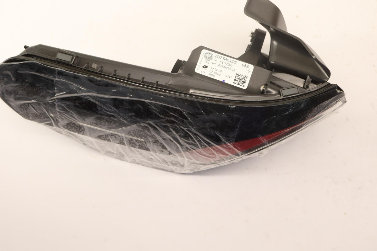 Original OE Volkswagen Heckleuchte 2G7945095