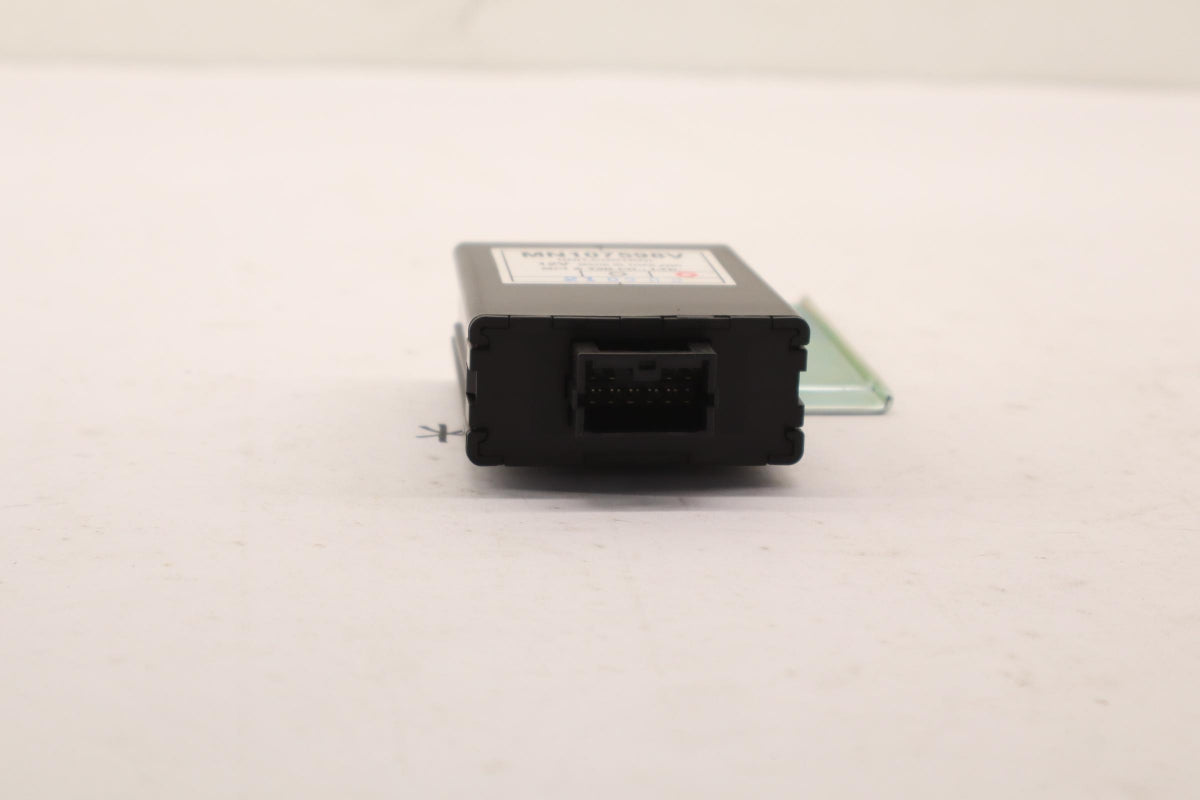 Original OE MITSUBISHI Steuergerät MN107598