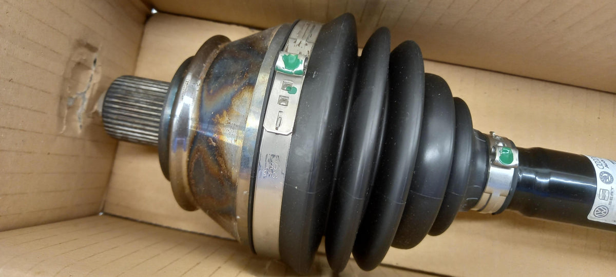 Original OE Volkswagen Antriebswelle 4F0407271H