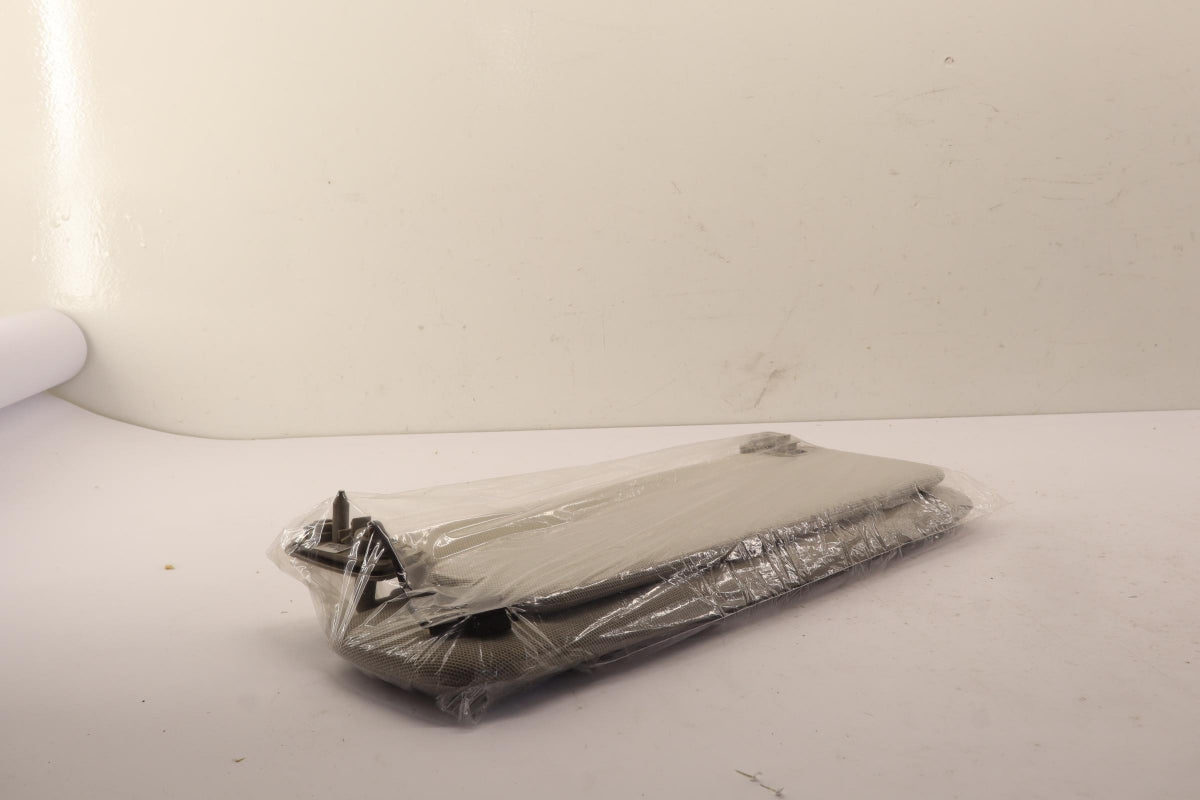 Original OE Volkswagen Sonnenblende 4L0857551BH82