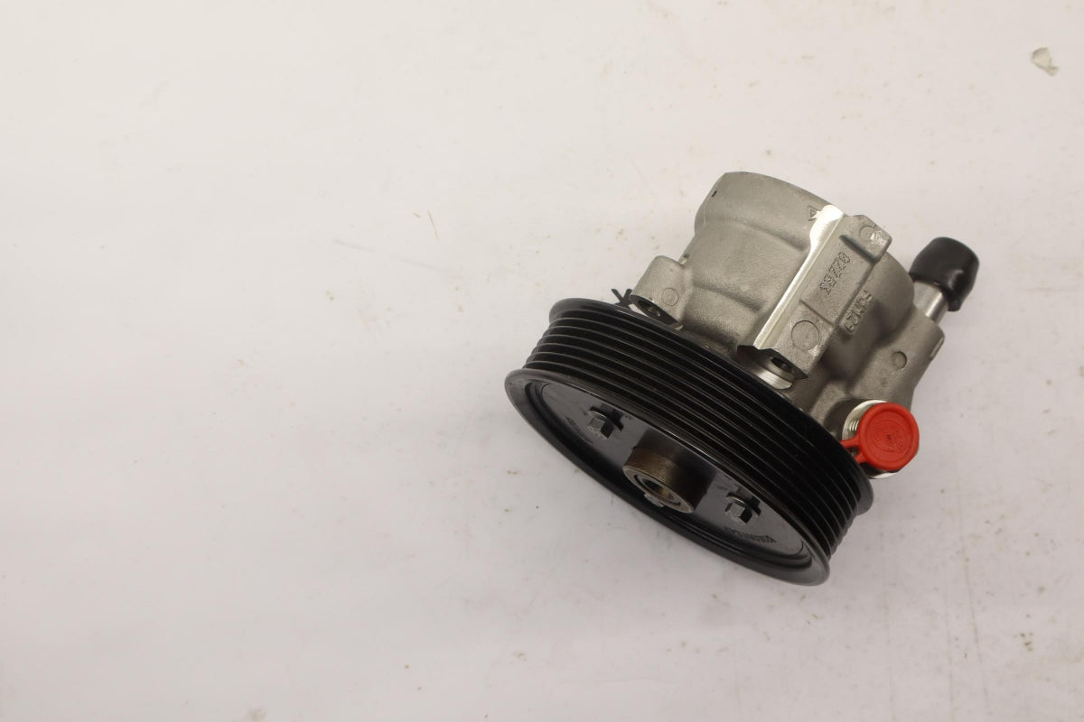 Original OE RENAULT Servopumpe 8200888377