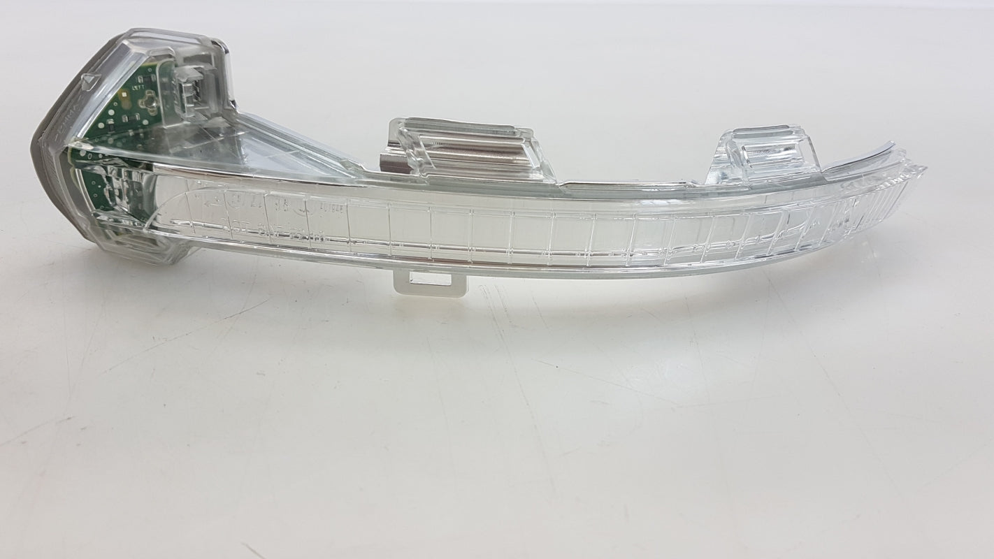 Original OE Volkswagen Blinkleuchte 3G0949101A