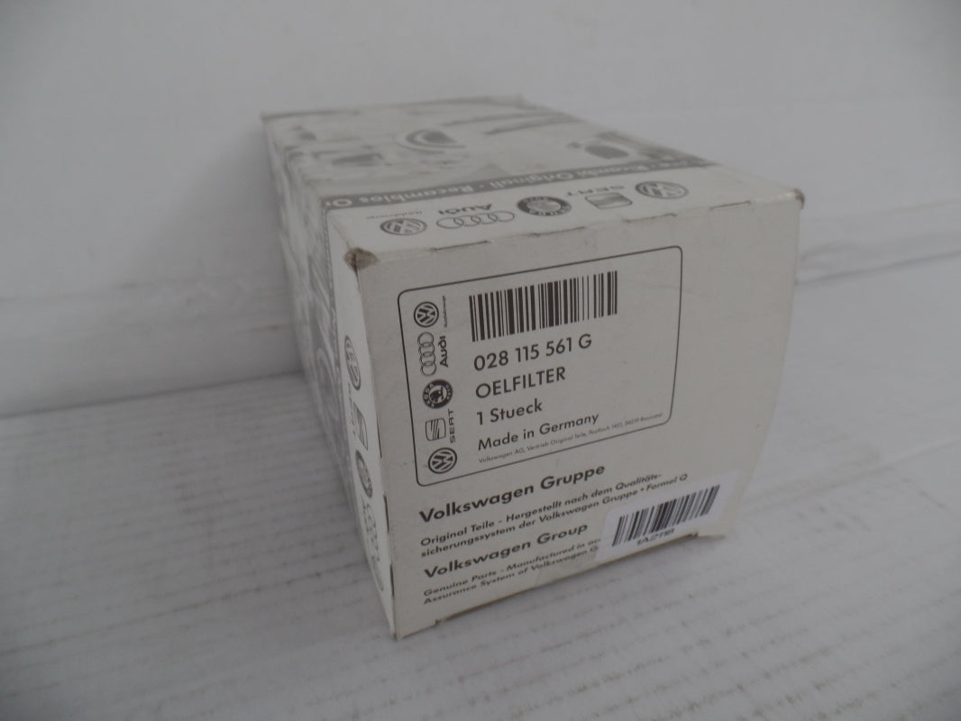 Original AUDI A4 B5 (8D) B6 (8E/8H) VAG Passat B4 oil filter 028115561G 