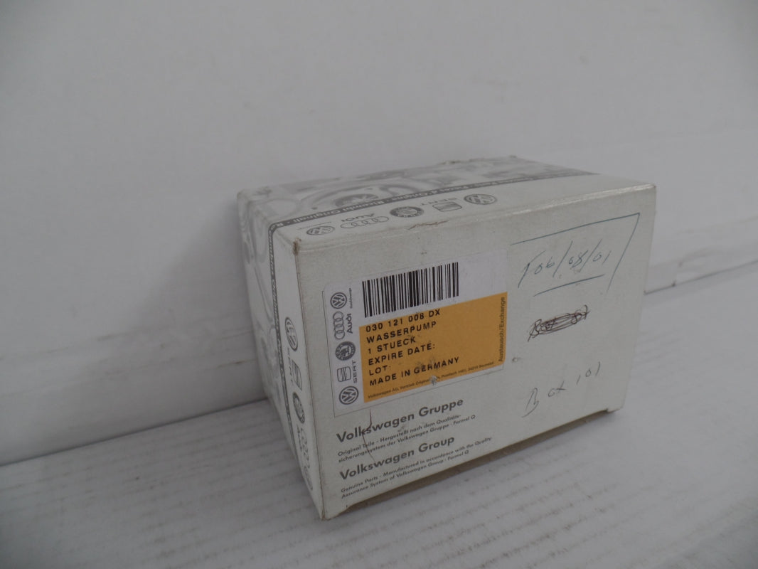 Original VW Golf Polo SKODA Felicia Octavia 1.4 / 1.6i Wasserpumpe 030121008DX