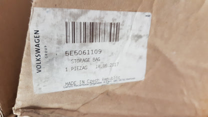 Original OE Volkswagen Gepäckraumwanne 5E5061109