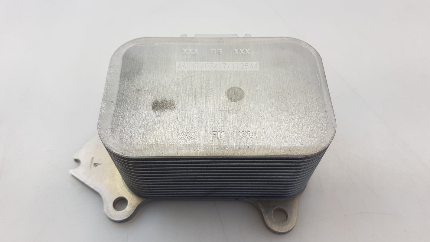 Original PEUGEOT 2008 3008 4008 CITROEN C2 C3 C4 C5 1.6 HDi Motorölkühler 1103L1