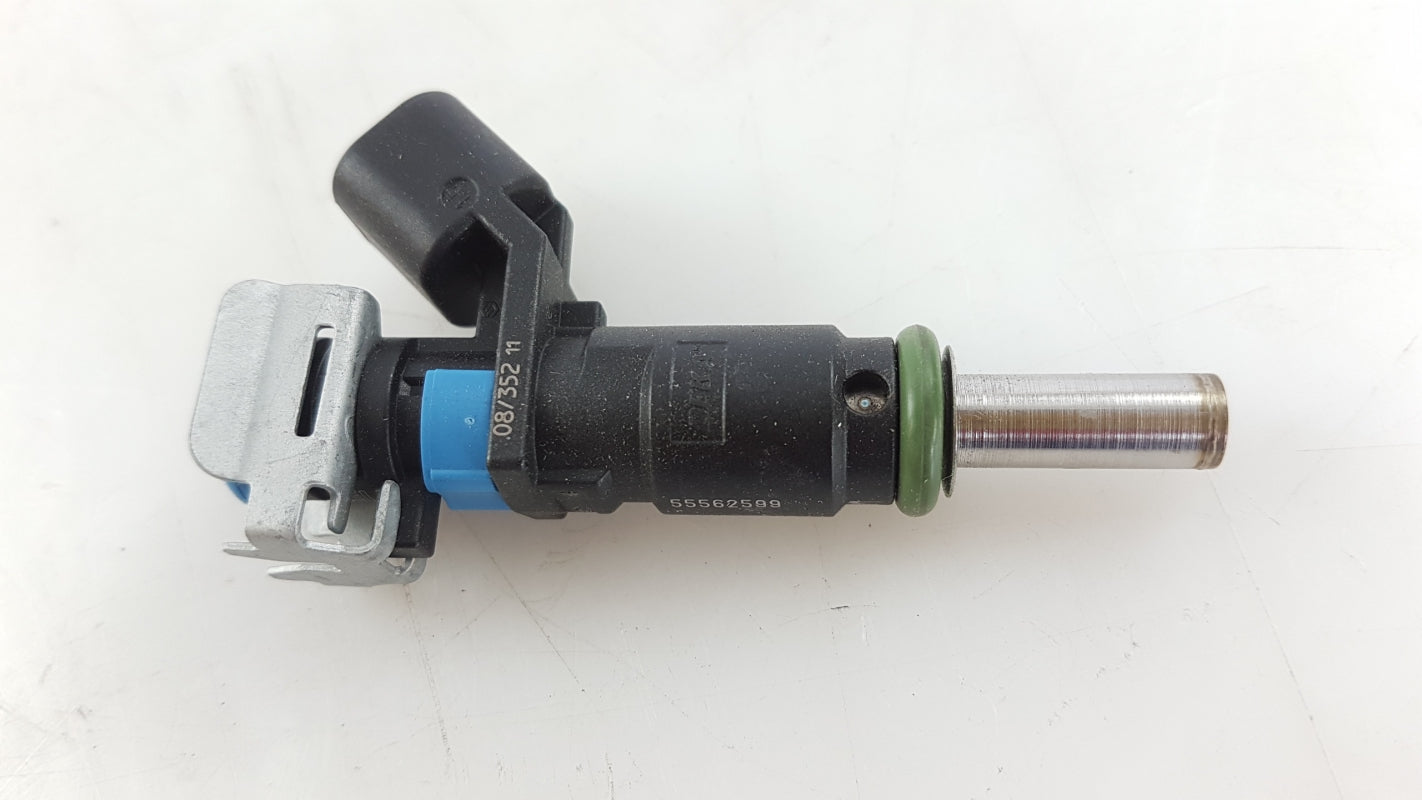 Original OE OPEL Injektor 55562599
