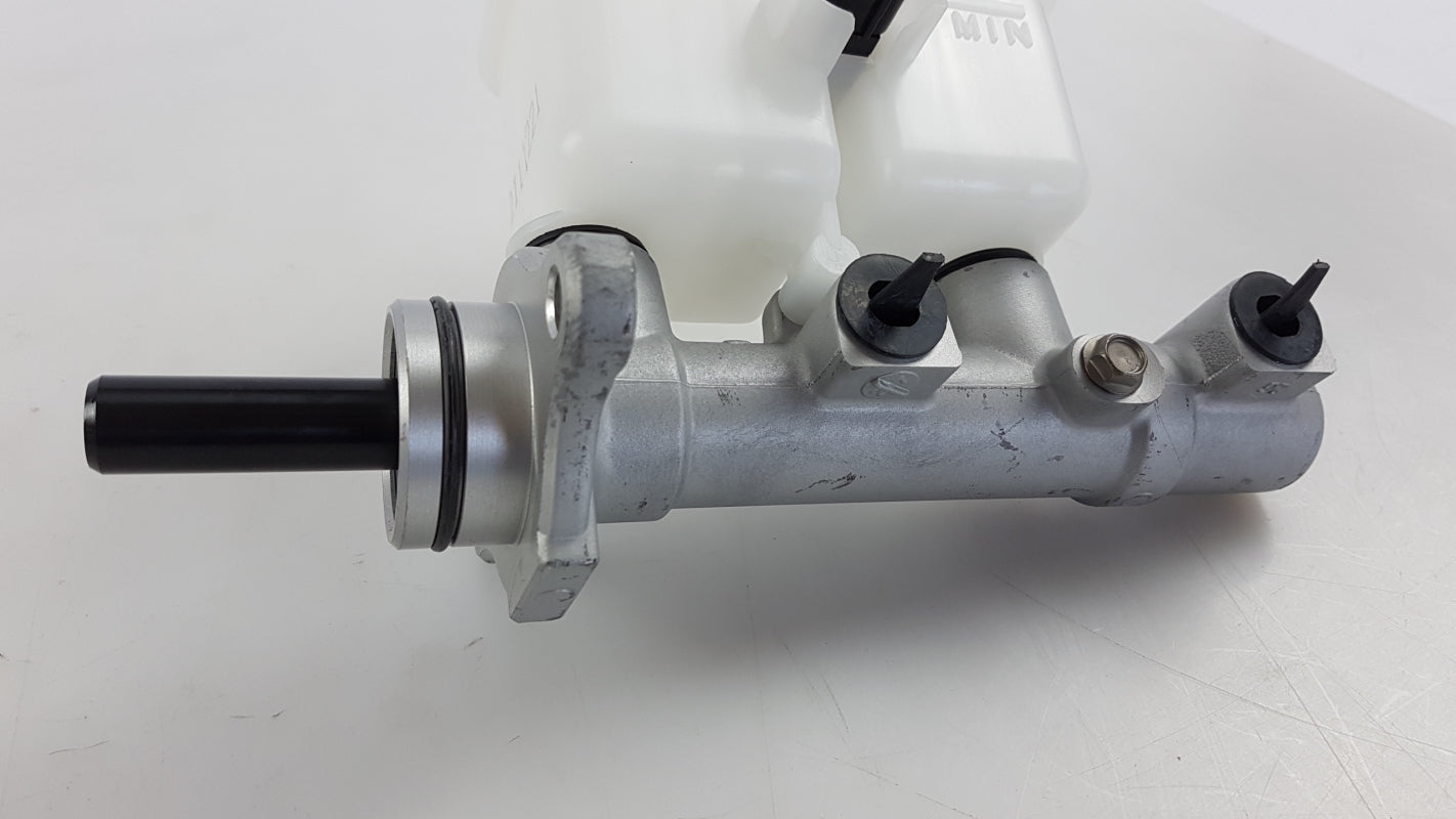 Original OE HYUNDAI/KIA Hauptbremszylinder 585101H200