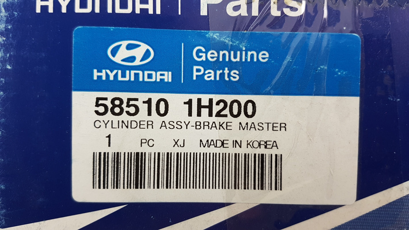 Original HYUNDAI i30 07-12 Hauptbremszylinder 585101H200