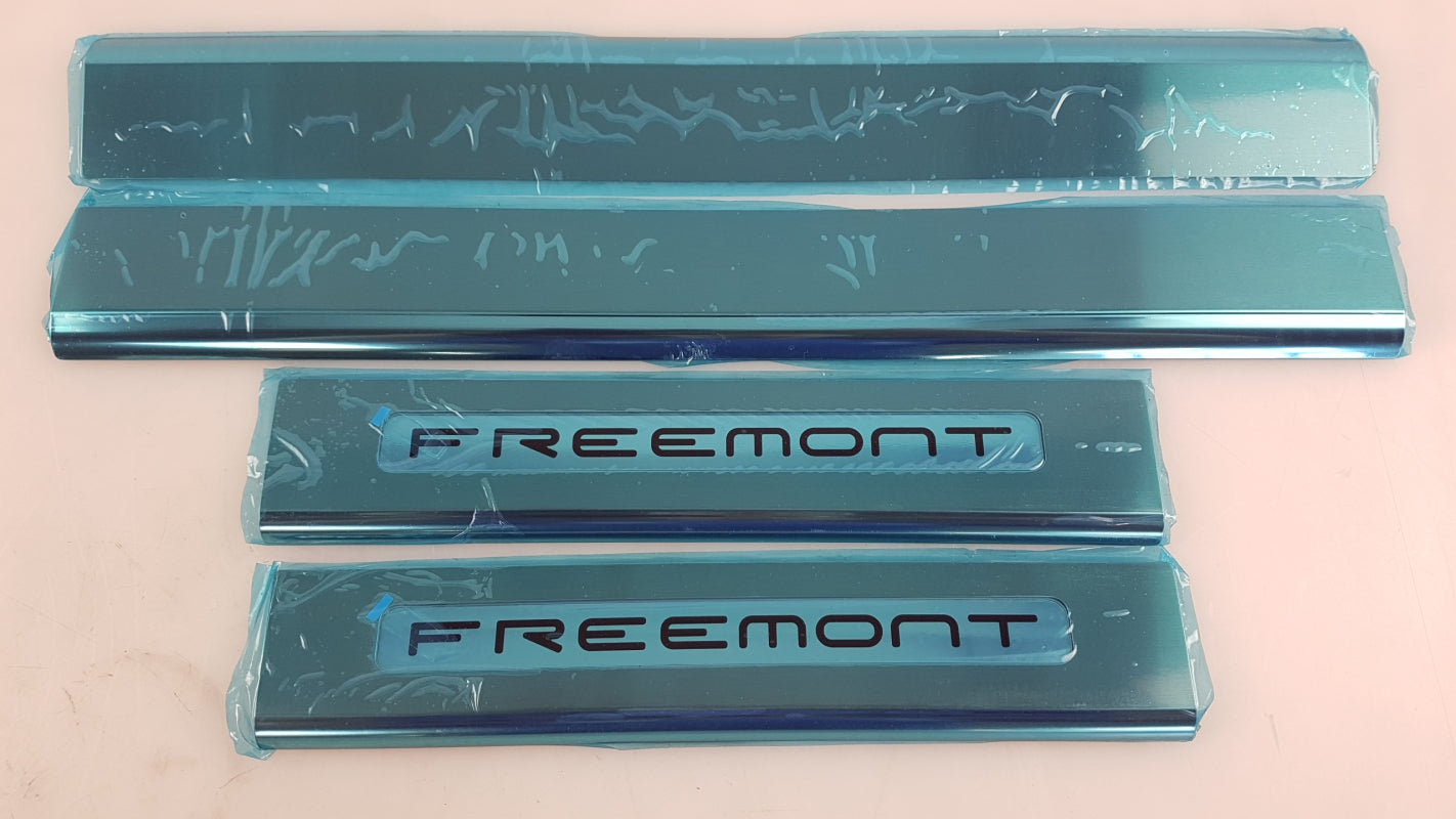 Original FIAT Freemont Einstigleisten 4-teilig Edelstahl K82212818