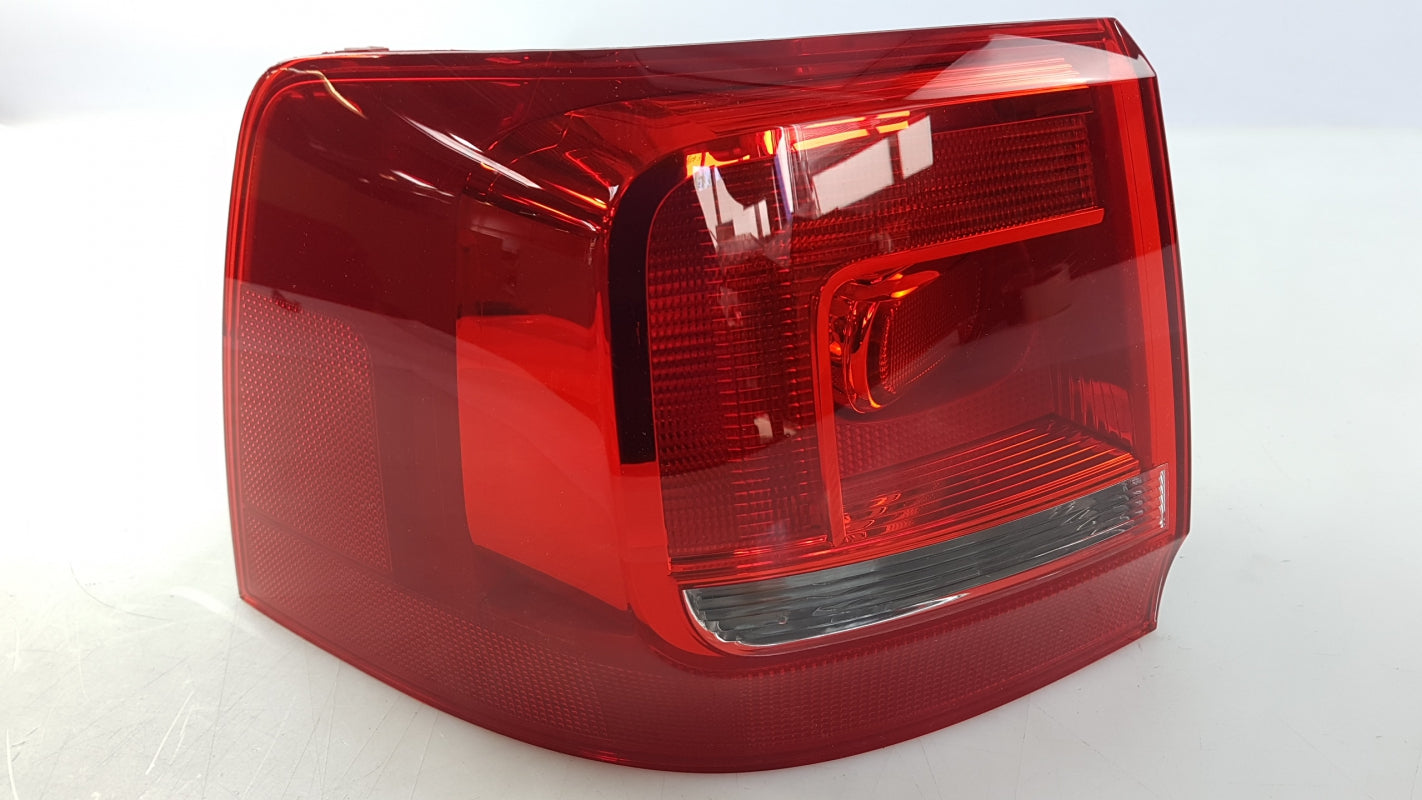 Original OE Volkswagen Heckleuchte 7N0945095G