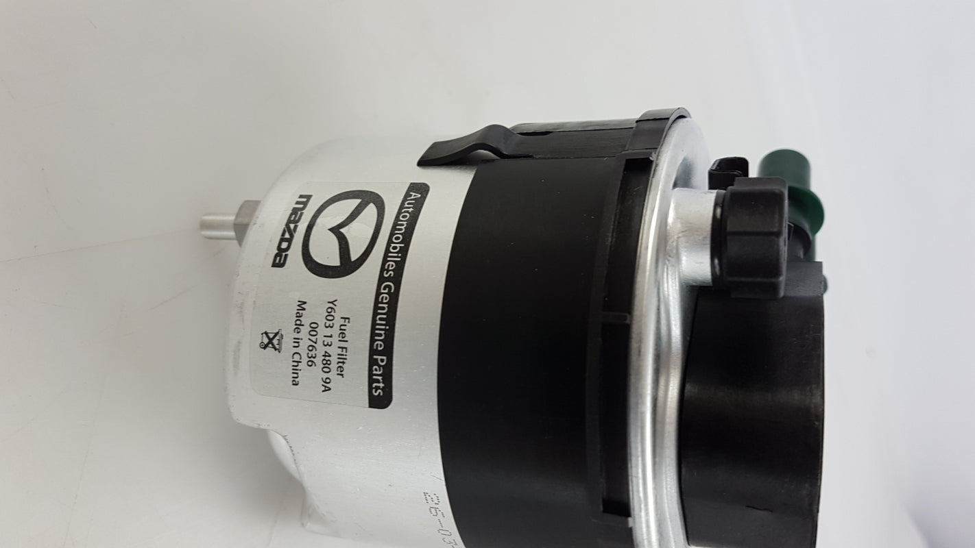 Original MAZDA 2 3 (BL) Kraftstofffilter Y603134809A
