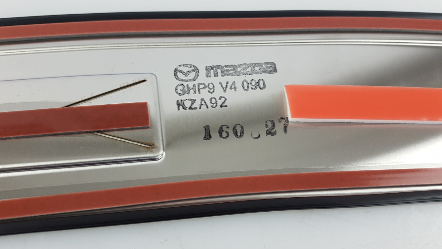 Original MAZDA 6 GJ 2012+ Heckstoßstange Schritt Lippe Chrome Plate GHP9V4090