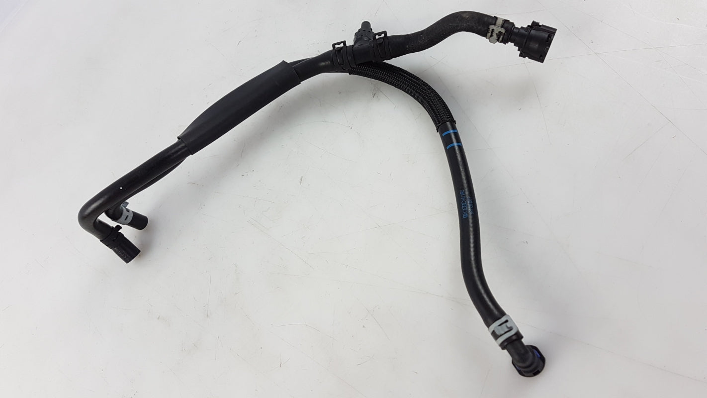 Original SKODA Fabia II (5J) SEAT Ibiza IV (6J/6P) Kraftstoffleitung 6R0130307P