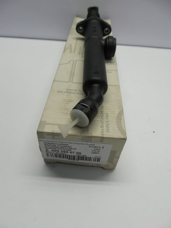 Original OE MERCEDES-BENZ Kupplungsgeberzylinder A0022950706