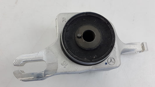 Original OE MERCEDES-BENZ Lenker Lagerbuchse A2513300843