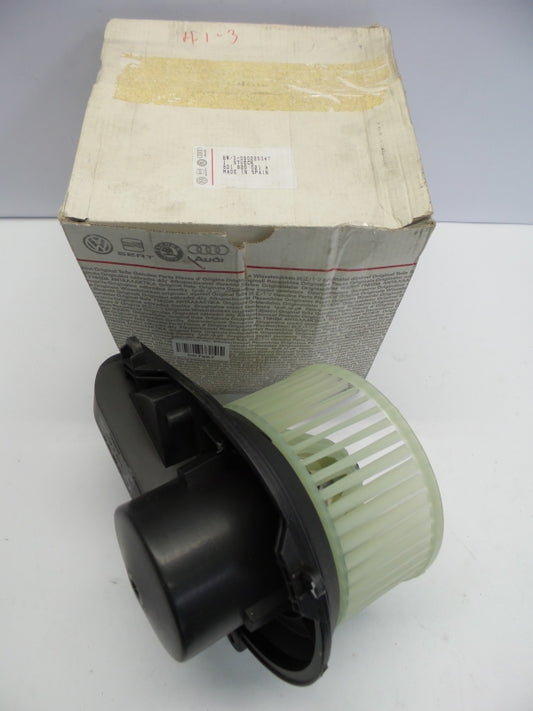 Original AUDI A4 VW Passat SKODA Superb Innenraumgebläse Lüftermotor 8D1820021A