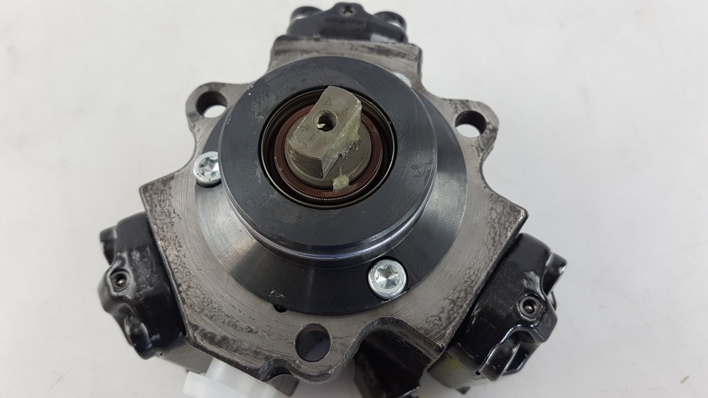 Original HYUNDAI Santa Fe Tucson '00-'05 KIA Carens II Einspritzpumpe 3310027000