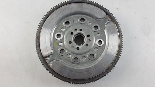 Original PEUGEOT 1007 3008 307 308 407 CITROEN Berlingo C2 C4 Schwungrad 0532Q4