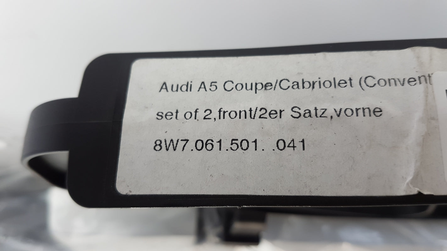 Original OE Volkswagen Fußmattensatz 8W7061501041