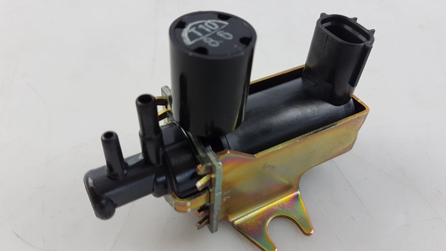 Original OPEL Monterey 1998-2000 AGR-Ventil 97137812