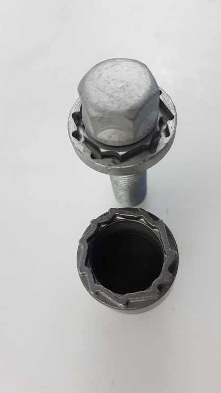 Original VOLVO Felgenschlösser Radsicherung Radschrauben abschließbare 31439226