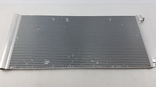 Original OE RENAULT Klimakondensator 921008178R