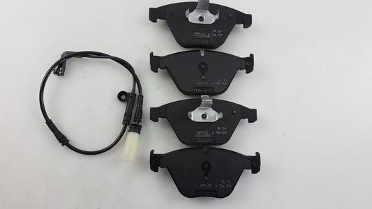 Original BMW 5' E60 E61 Bremsbeläge mit Bremsbelagfühler vorne 34112339271