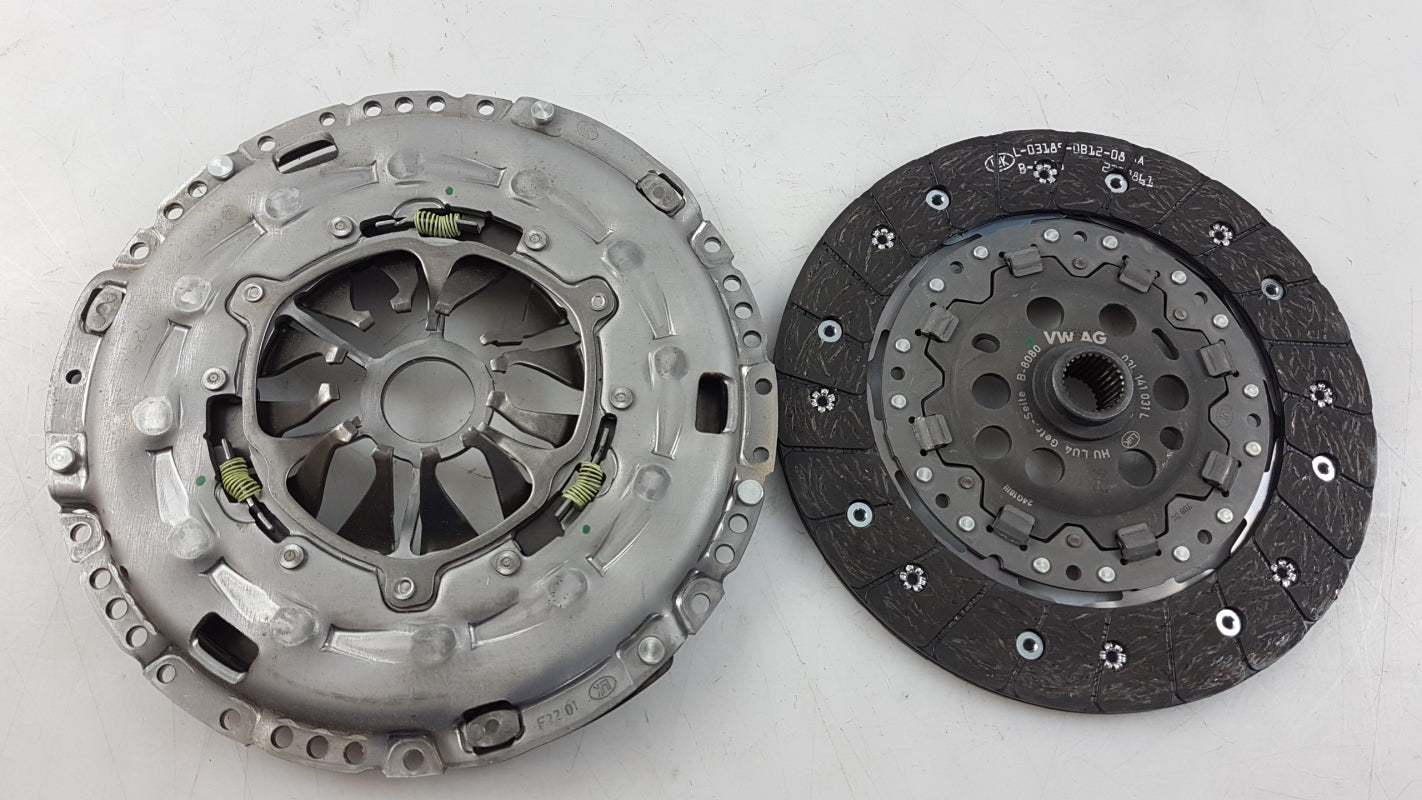 Original AUDI A1 A3 VW Golf V 1K Touran 1T Kupplungssatz 228mm 'LUK' 03L141015P