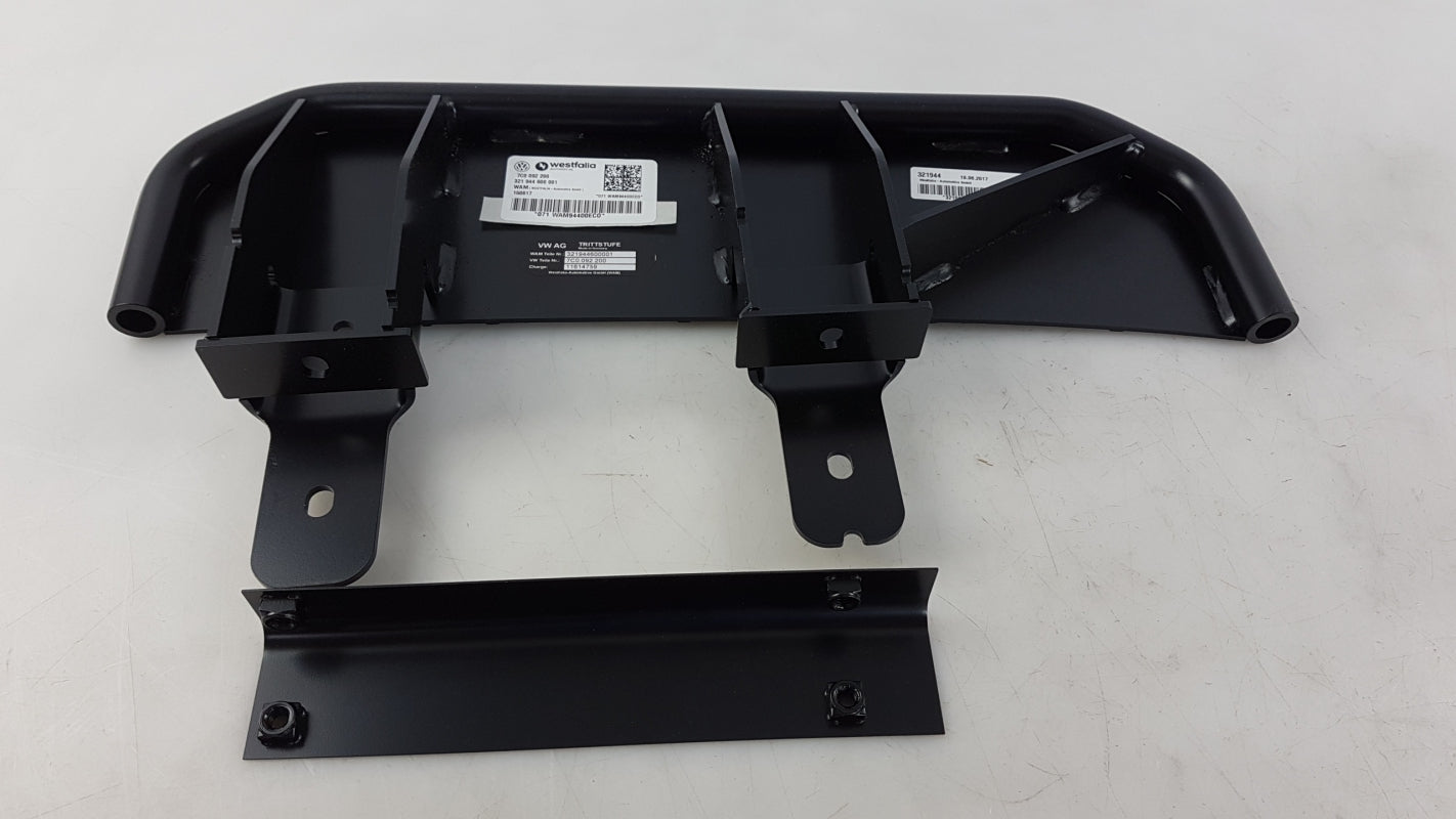 Original VW Crafter (SY/SZ) Anhängerkupplung Trittbrett Hinten Rechts 7C0092200