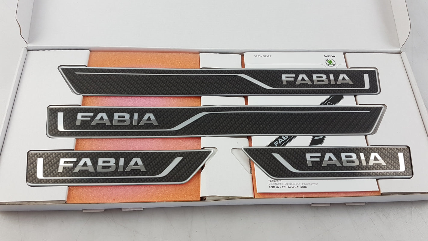 Original SKODA Fabia III (NJ) Einstiegsleisten Satz 4 Stück Carbon 6V0071310A
