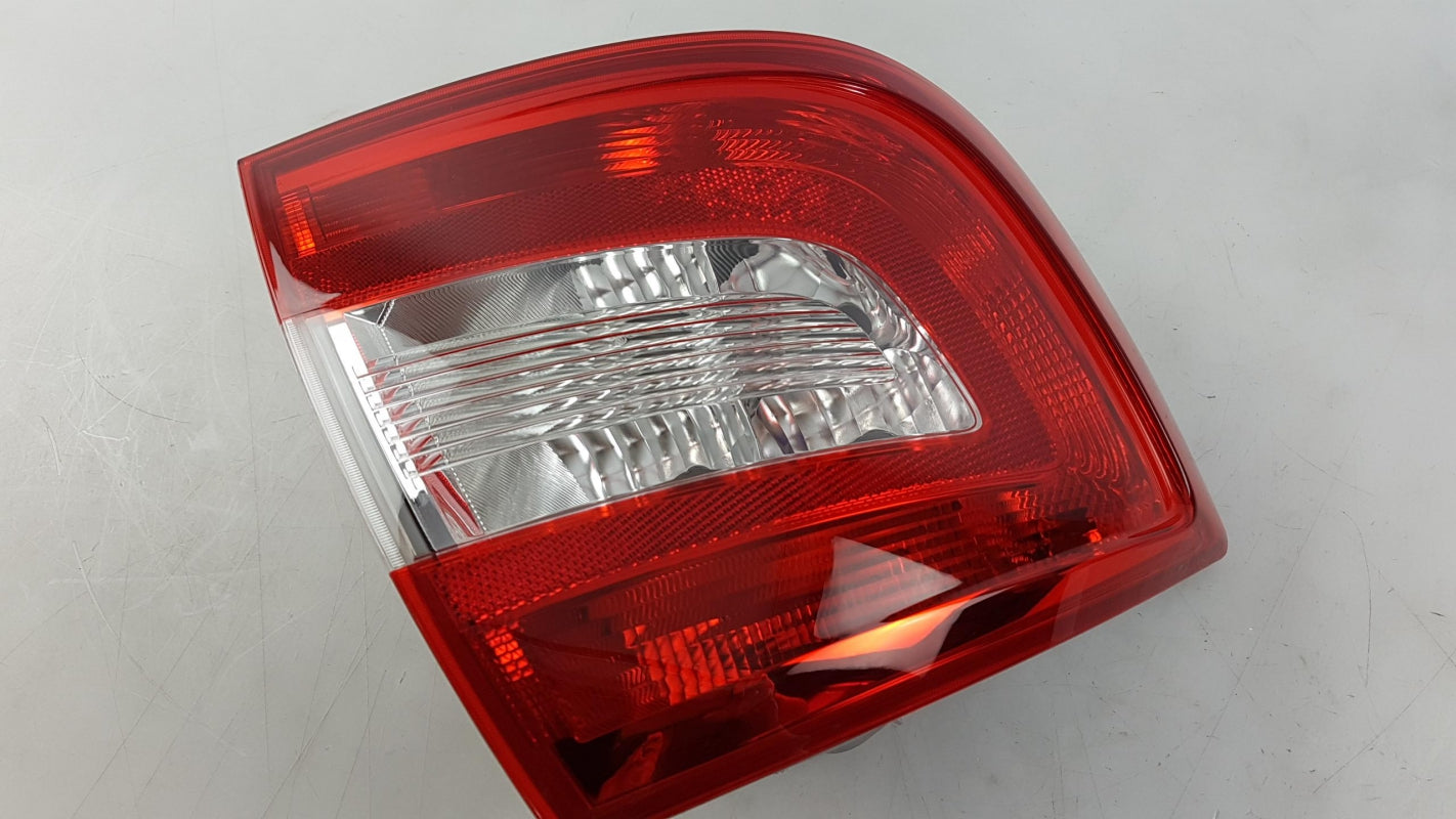 Original SKODA Rapid 2012-2017 Heckleuchte Links 5JH945111