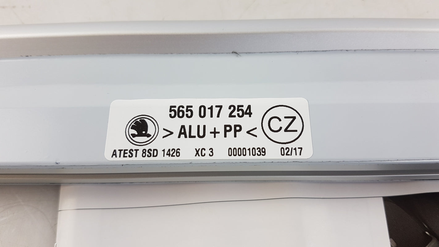 Original OE Volkswagen Gepäckfixierung 565017254