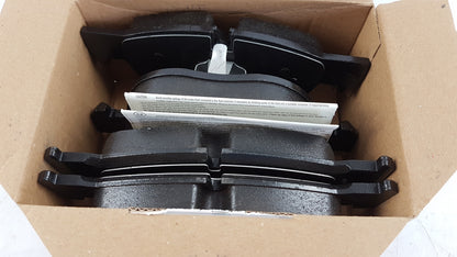 Original BMW X5 E70 F15 X6 E71 F16 Bremsbeläge mit Warnkontakt Vorne 34112413068