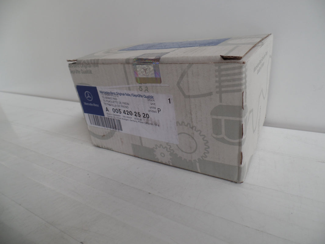 Original MERCEDES-BENZ W211 C219 R230 Bremsbeläge hinten A0054202520