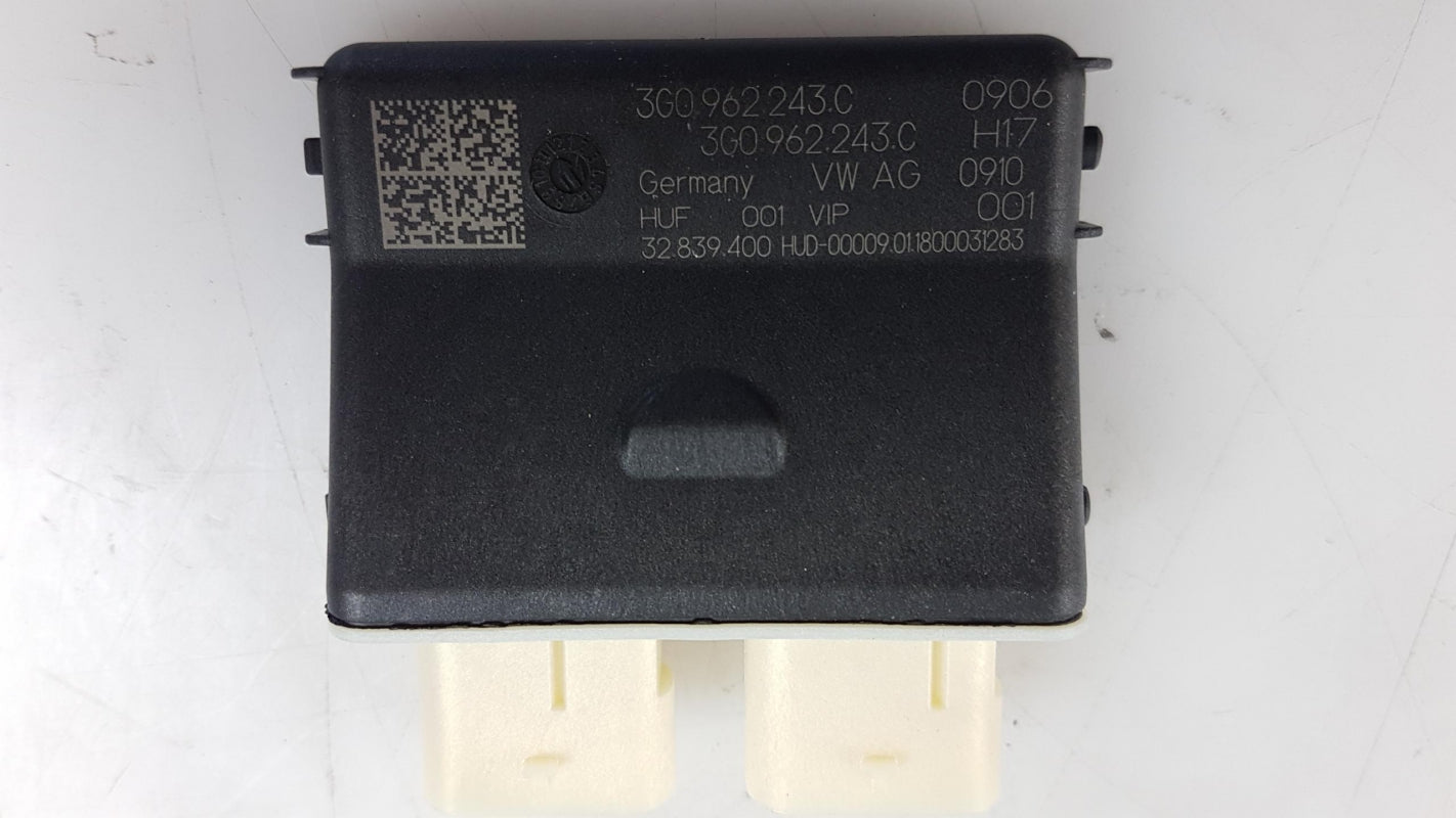 Original AUDI Q3 Q5 Q7 Q8 VW Passat Steuergerät Heckklappenöffner 3G0962243C